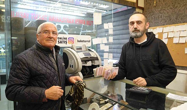 Oğluna araba alırken vicdanını satmadı: Kuyumcuda verilen fazladan 100 bin lirayı iade etti