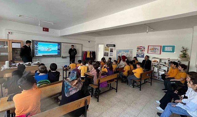 Öğrencilere deniz sevgisi aşılandı