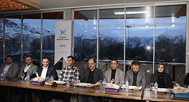 Oltu'da iftar sofrasında buluştular