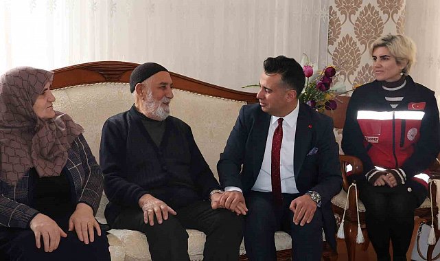 Örnek ailelerin kapısını çaldılar