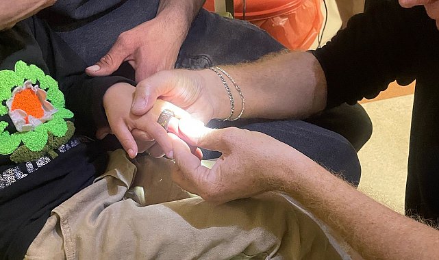 Parmağında somun sıkışan çocuğun imdadına itfaiye ekipleri yetişti