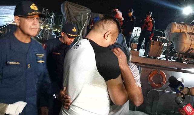 Perulu balıkçı 95 mahsur kaldığı okyanusta, Böcek ve kaplumbağa yiyerek hayatta kaldı