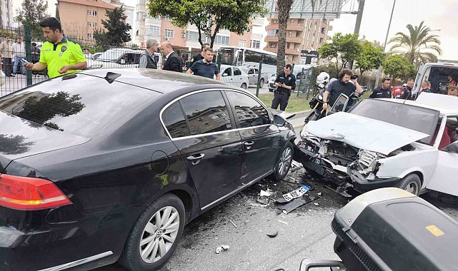 Polisin 'dur' ihtarına uymayan sürücü ortalığı savaş alanına çevirdi