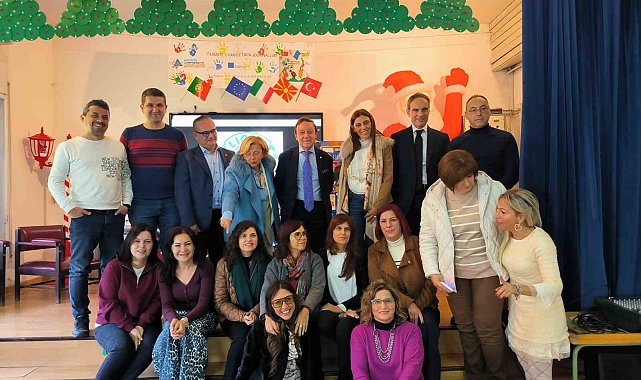 Portekiz ve İtalya'da Türk bayrağını dalgalandırdılar