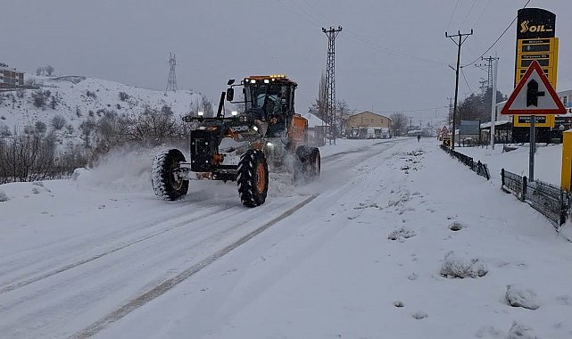 Pülümür'de taşımalı eğitime kar engeli