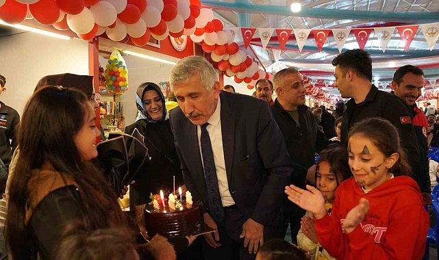 Ramazan Çarşısı'ndaki etkinlikler büyük ilgi görüyor