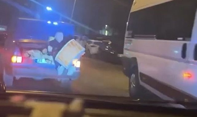 Ramazan davulcusu otomobilin bagajında davul çaldı: O anlar kamerada
