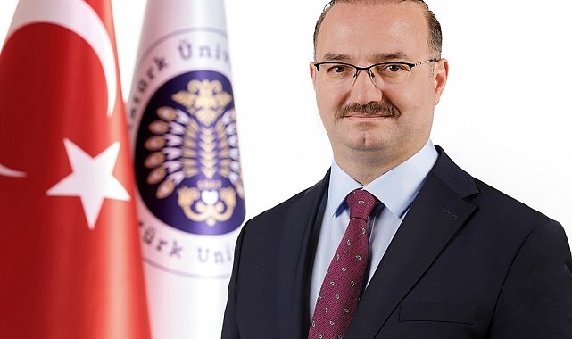 Rektör Müftüoğlu; "Erzurum'un düşman işgalinden kurtuluşunun ve İstiklal Marşı'nın kabulünün yıl dönümü kutlu olsun