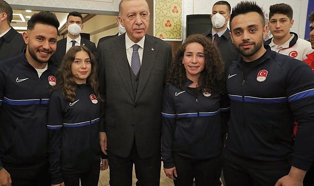 Şampiyon kayakçı ve kayak hocası babası Uludağ'daki yangında hayatlarını kaybettiler