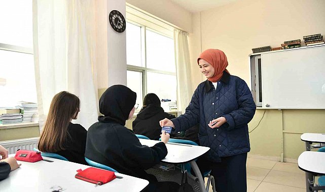 SBB, üniversite yolundaki gençlerin yanında