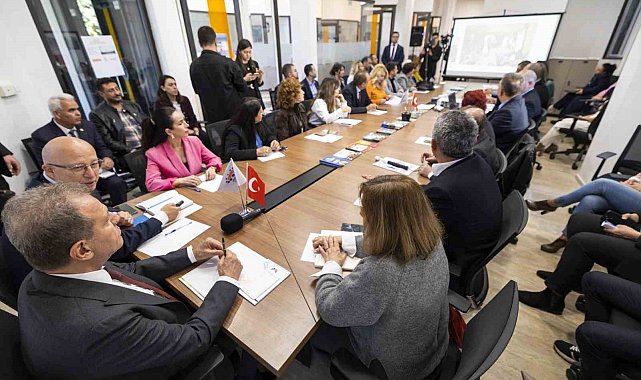 Seçer: "Bu kentte huzur, barış, kardeşlik var"