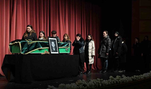 Şehir Tiyatroları oyuncusu Umut Bazlama'ya acı veda