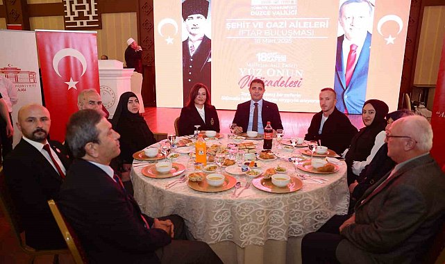 Şehit aileleri ve gazilerle iftar yaptı