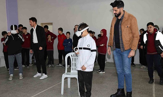 Şehzadeler Belediyesi'nden bilim ve teknoloji haftasında anlamlı etkinlik