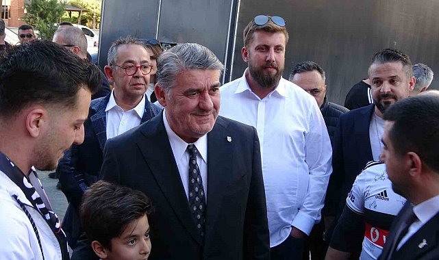 Serdal Adalı, Konya Beşiktaşlılar Derneği'nin yeni yerinin açılışına katıldı