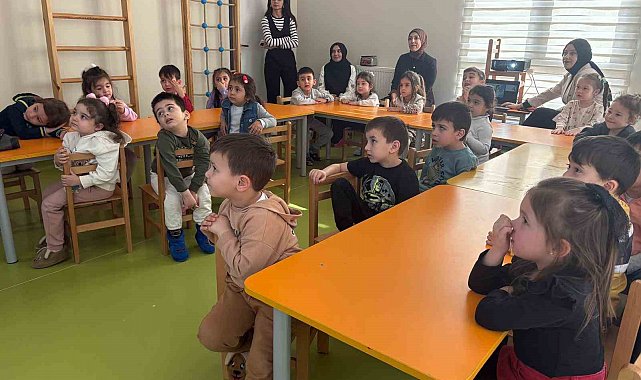 Sincan kreşlerinde minikler sağlıklı beslenmeyi öğreniyor