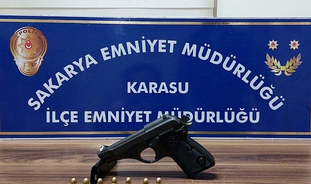 Şüpheli hareketler sergiledi, üzerinden ruhsatsız silah çıktı