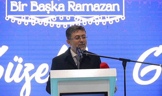 Tarım ve Orman Bakanı Yumaklı, Eskişehir'deki iftarda birlik beraberlik vurgusu yaptı