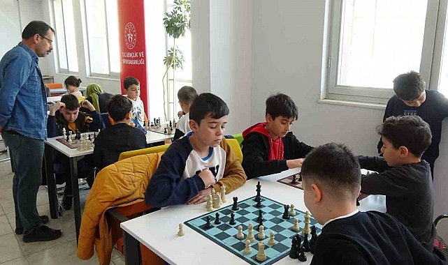 Tavşanlı satranç temsilcisi Doğan Esen'den turnuva müjdesi