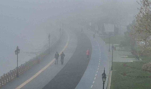 Tekirdağ'da yoğun sis, Marmara Denizi sisle kaplandı