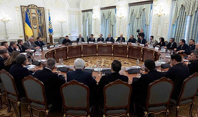 Ticaret Bakanı Bolat ve Tarım Bakanı Yumaklı, Ukrayna Devlet Başkanı Zelenskiy ile görüştü