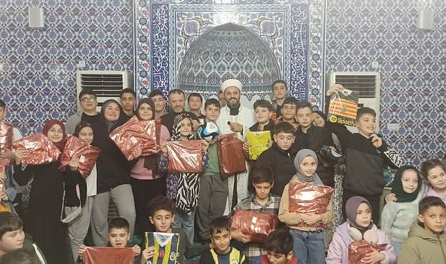 Türkeli'de çocuklar Kadir Gecesi'nde ödüllerine kavuştu