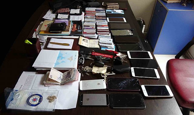 Unutulan eşyalar sahiplerini bekliyor