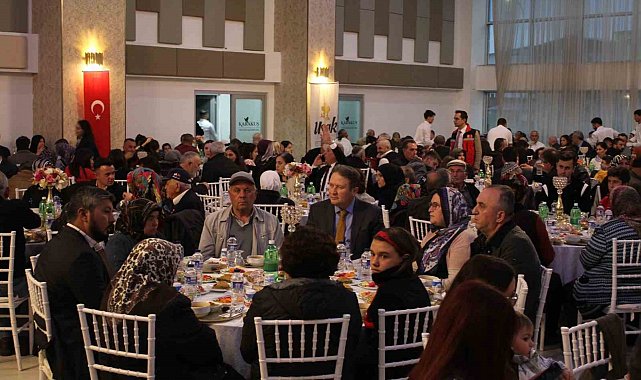 Vali Aktaş şehit aileleri ve gazilerle iftar programında buluştu