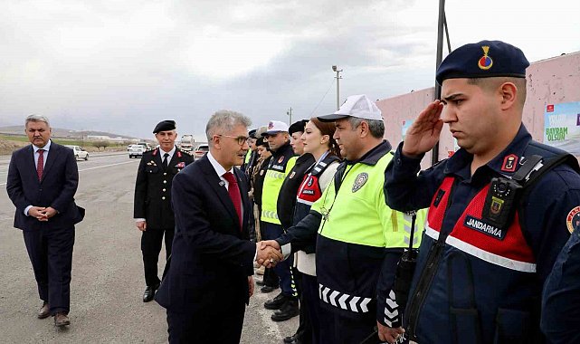 Vali Çelik'ten uygulama noktalarına bayram ziyareti