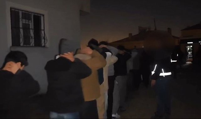 Van'da 4 organizatör tutuklandı