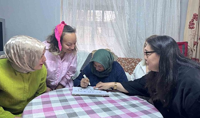 Yalnız yaşayan 70 yaşındaki engelli kadının sofrası şenlendi