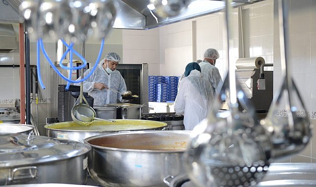 Yıldırım'da gönüller de sofralar da bir