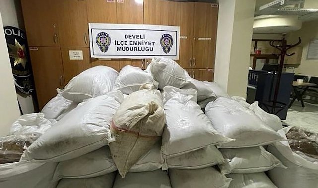 1 ton kaçak tütün yakalandı