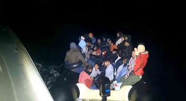 11'i çocuk 31 göçmen, lastik botta yakalandı