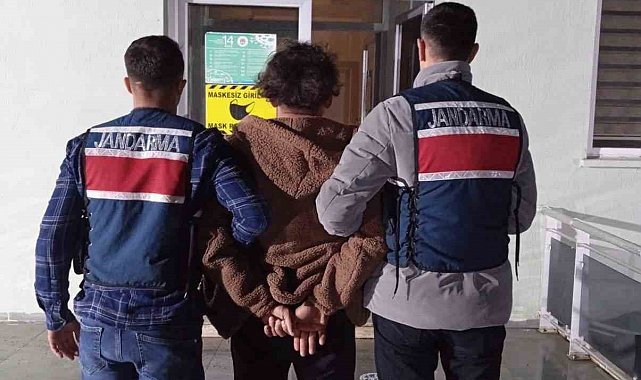 15 farklı suçtan aranan firari jandarmanın operasyonuyla yakalandı