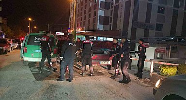 16 yaşındaki ehliyetsiz sürücü polisi peşine taktı, 60 bin lira ceza yedi