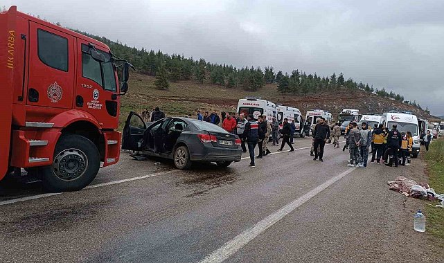 2 kişinin öldüğü kaza, öğretmenler okula yetişmeye çalışırken olmuş