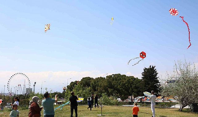 23 Nisan Çocuk ve Uçurtma Festivali renkli anlara sahne oldu