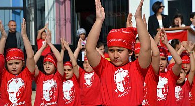 23 Nisan okullarda da coşkuyla kutlandı