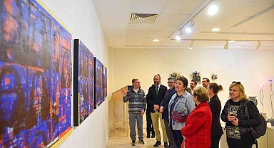 23 Nisan Ulusal Egemenlik ve Çocuk Bayramı sergisi sanatseverlerle buluştu