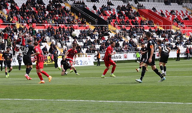 24Erzincanspor Kastamonuspor ile 2-2 berabere kaldı