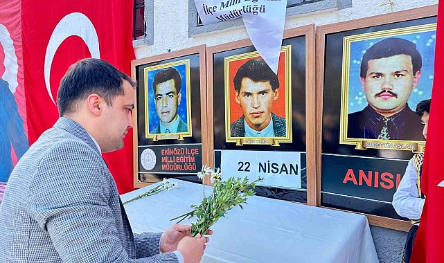 29 yıl önce şehit edilen öğretmenler anıldı