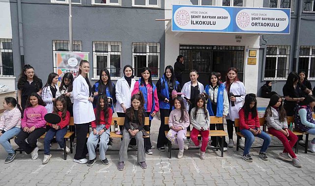 'Gönüllü Makas' Projesiyle çocukların yüzü güldü