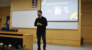 'İçerik Pazarlama Stratejileri ve Başarı Öyküsü' başlıklı söyleşi SAÜ'de gerçekleştirildi