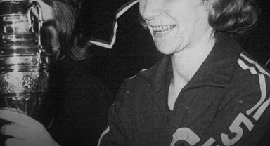 A Milli Kadın Voleybol Takımı ilk kaptanı Güneş Çapa hayatını kaybetti