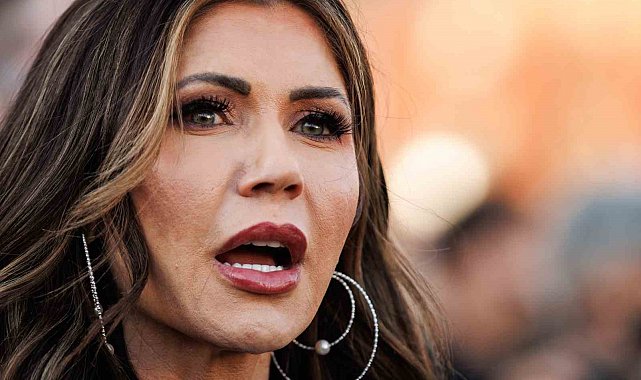 ABD İç Güvenlik Bakanı Noem'in restoranda çantası çalındı