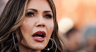 ABD İç Güvenlik Bakanı Noem'in restoranda çantası çalındı