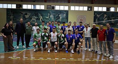 Adnan Menderes Erkek Öğrenci Yurdu şampiyon oldu