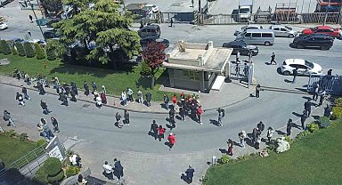 AFAD: "İstanbul'un Silivri açıklarında saat 12.49'da 6.2 büyüklüğünde deprem meydana geldi."