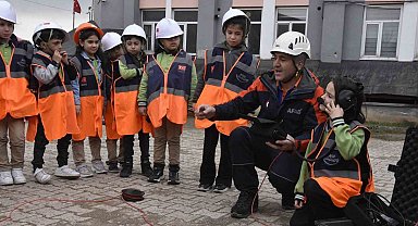 AFAD'tan çocuklara gönüllülük ve afet bilinci eğitimi